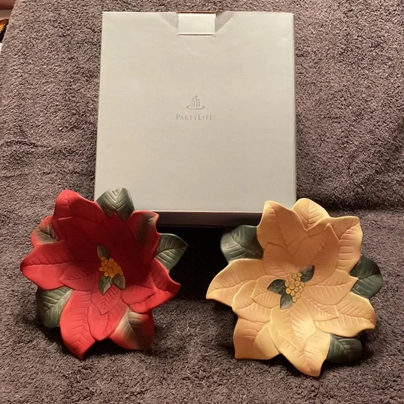 PartyLite Poinsettia Candle Holders - Picture 8 of 8